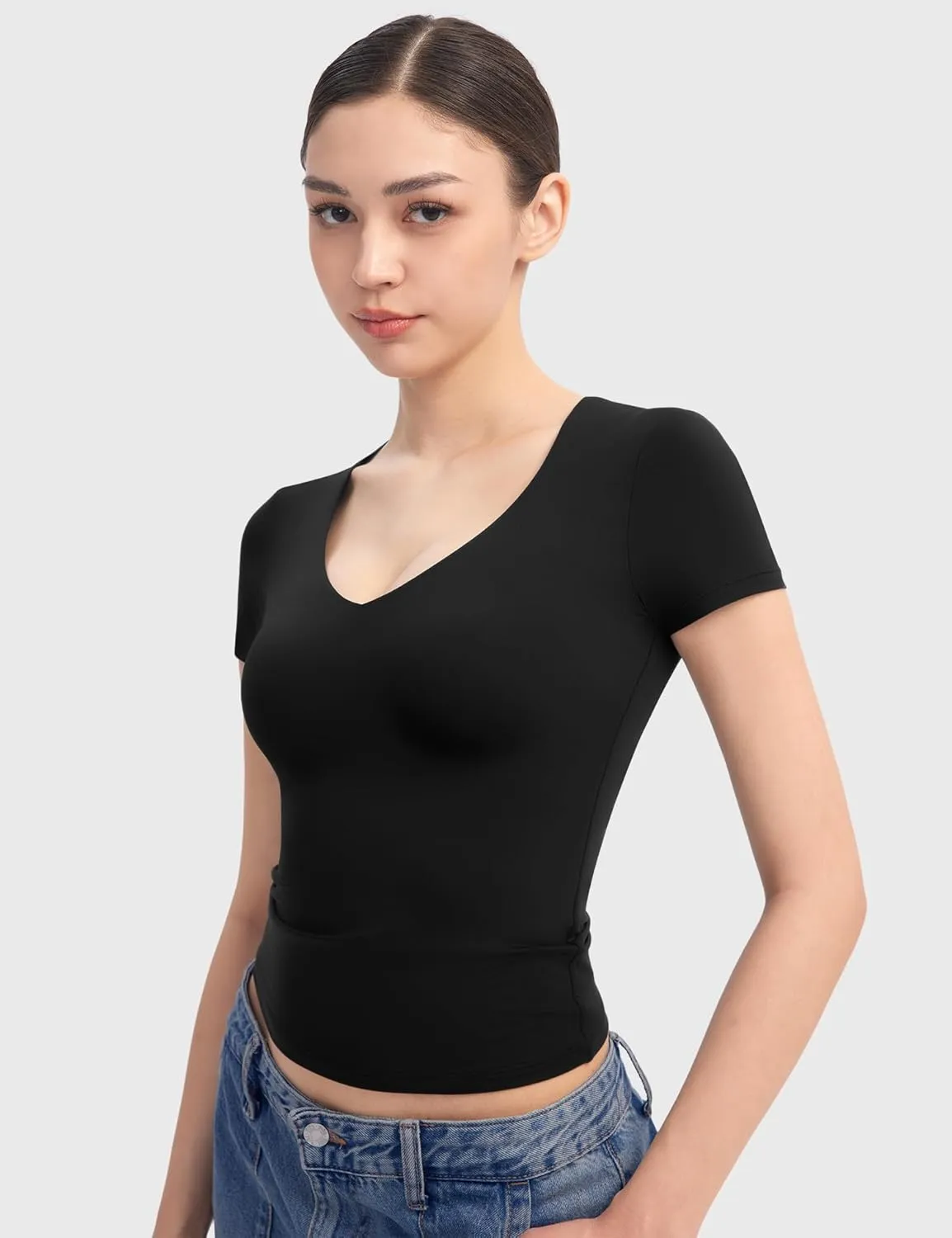 PUMIEY Women's V Neck Short Sleeve T Shirts Slim Fit Going Out Tops Sexy Basic Tee Sharp Collection
