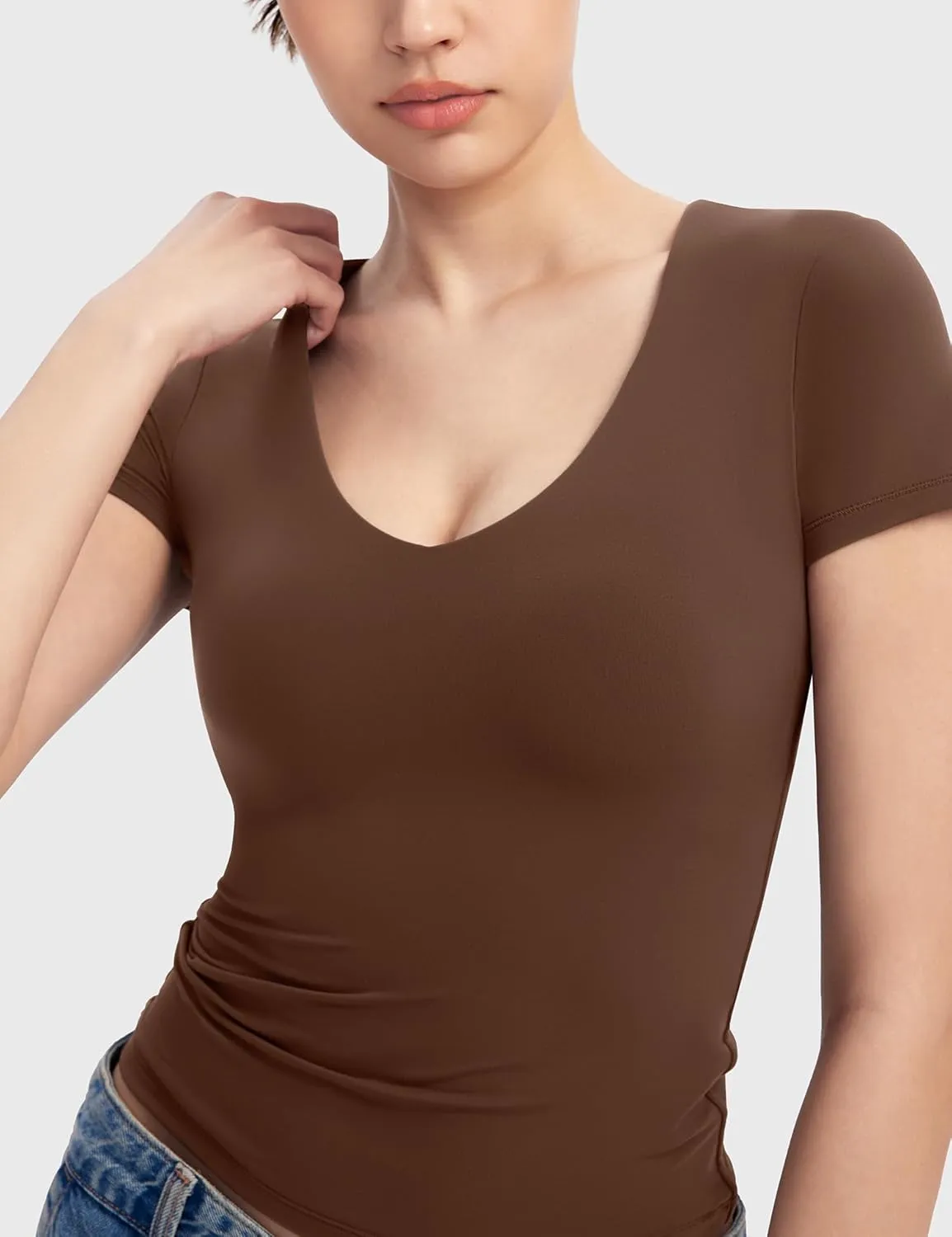 PUMIEY Women's V Neck Short Sleeve T Shirts Slim Fit Going Out Tops Sexy Basic Tee Sharp Collection