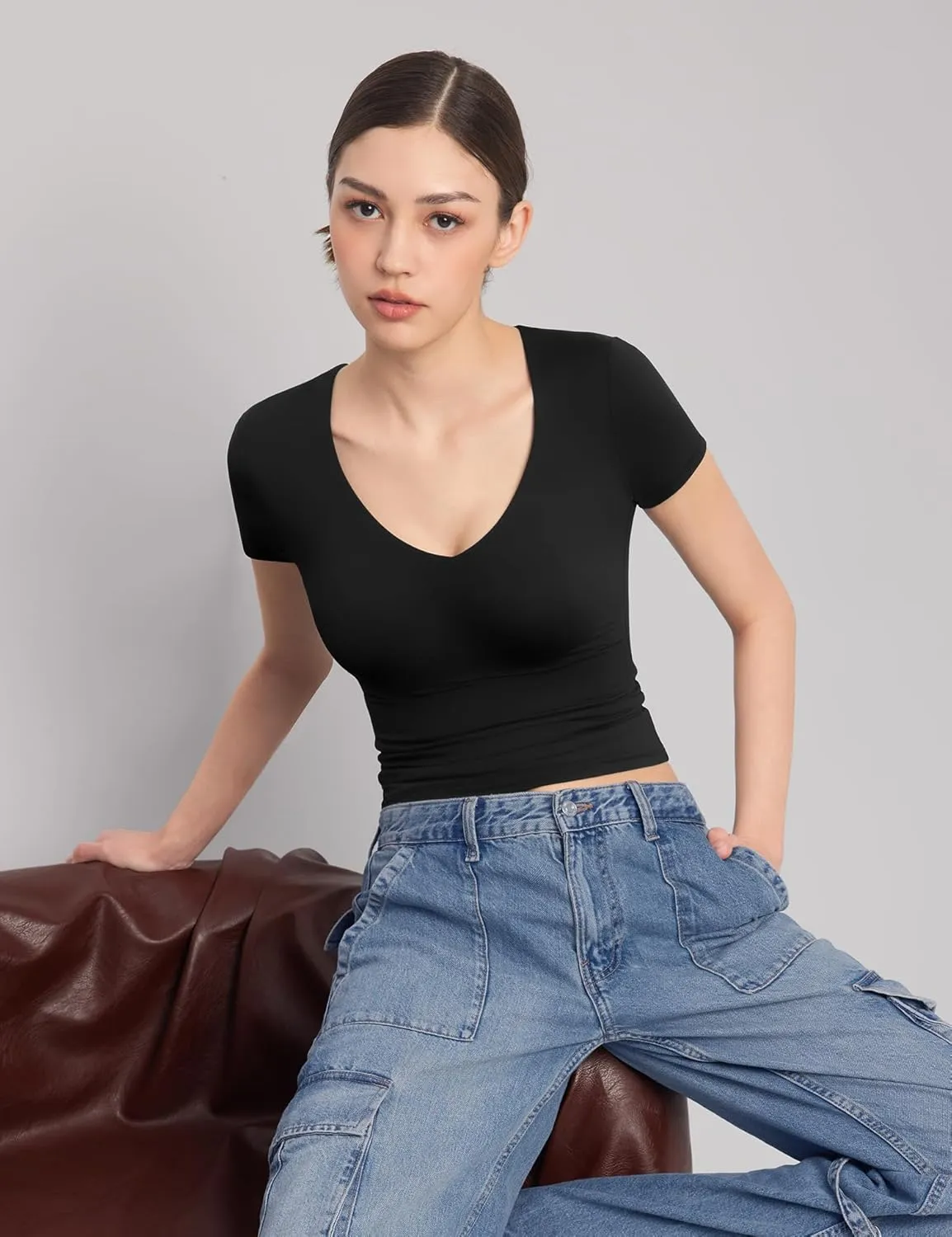 PUMIEY Women's V Neck Short Sleeve T Shirts Slim Fit Going Out Tops Sexy Basic Tee Sharp Collection
