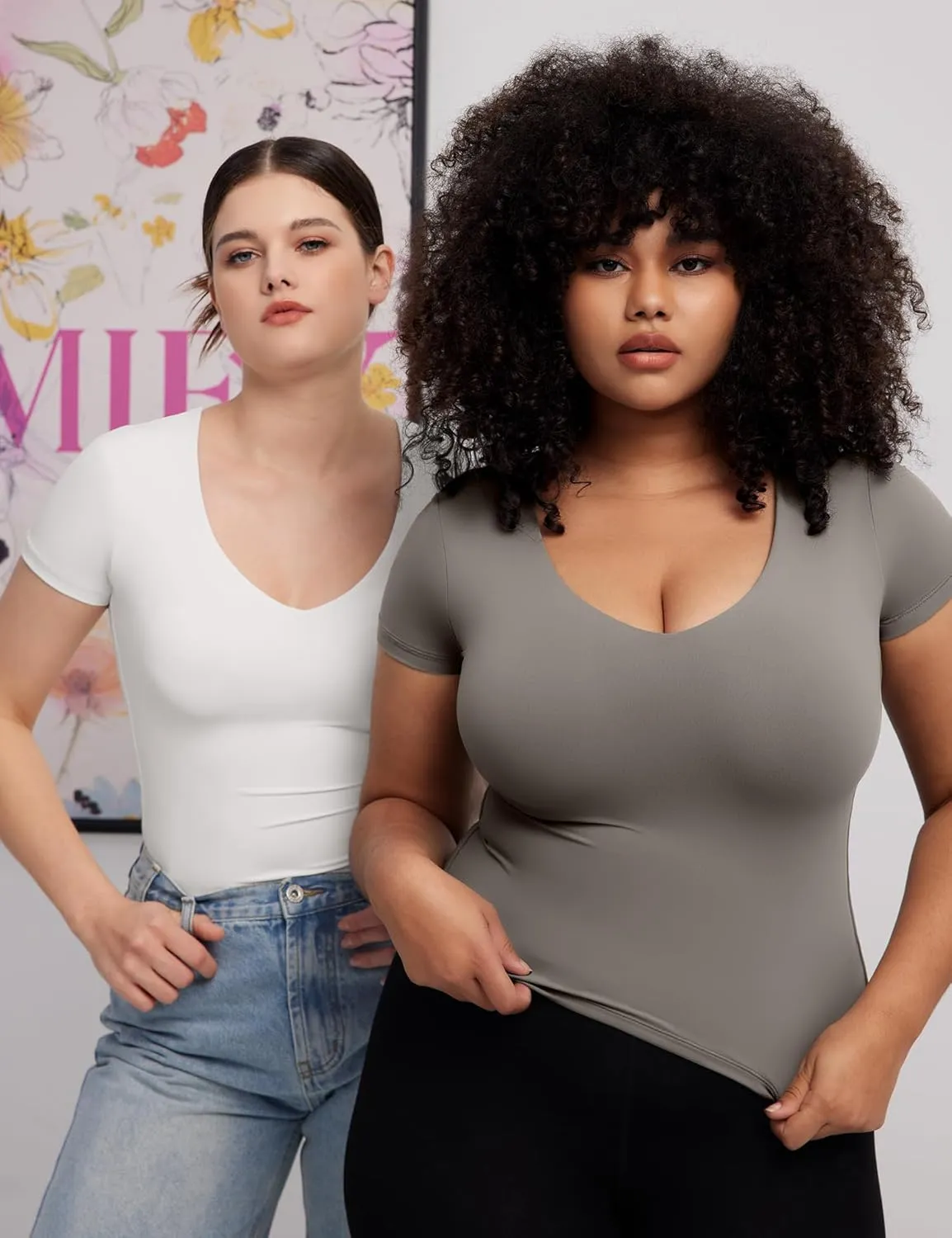 PUMIEY Women's V Neck Short Sleeve T Shirts Slim Fit Going Out Tops Sexy Basic Tee Sharp Collection