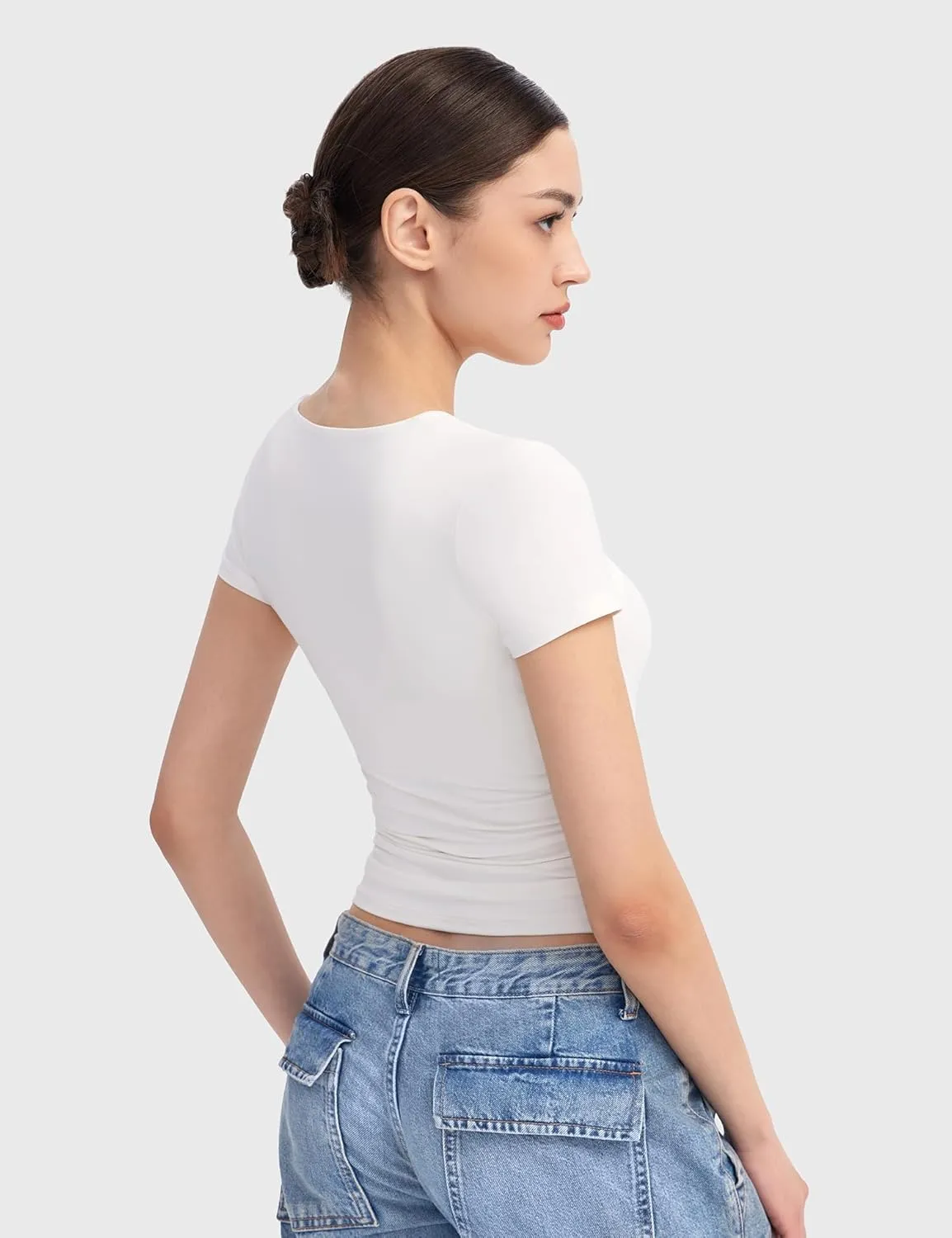 PUMIEY Women's V Neck Short Sleeve T Shirts Slim Fit Going Out Tops Sexy Basic Tee Sharp Collection