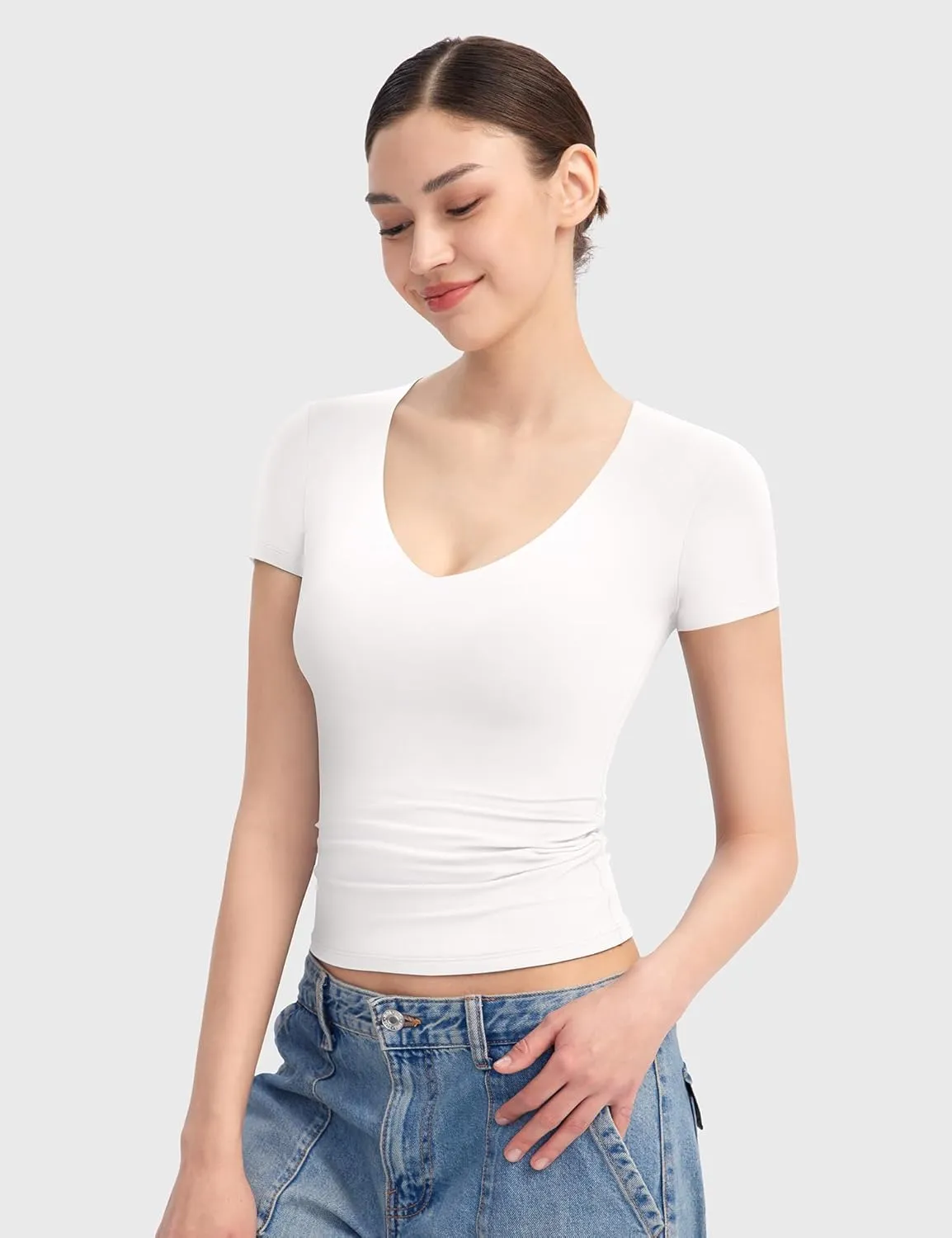 PUMIEY Women's V Neck Short Sleeve T Shirts Slim Fit Going Out Tops Sexy Basic Tee Sharp Collection