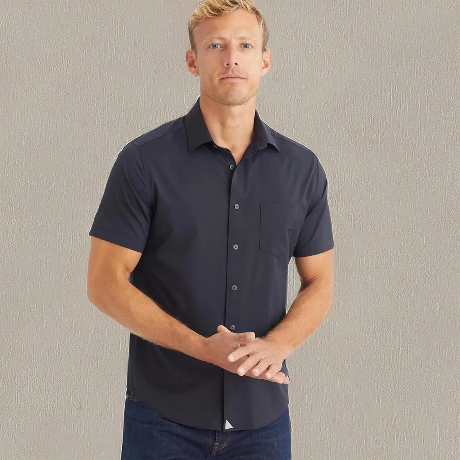 UNTUCKit Gironde - Untucked Performance Shirt for Men, Short Sleeve, Wrinkle-Free, Slim Fit