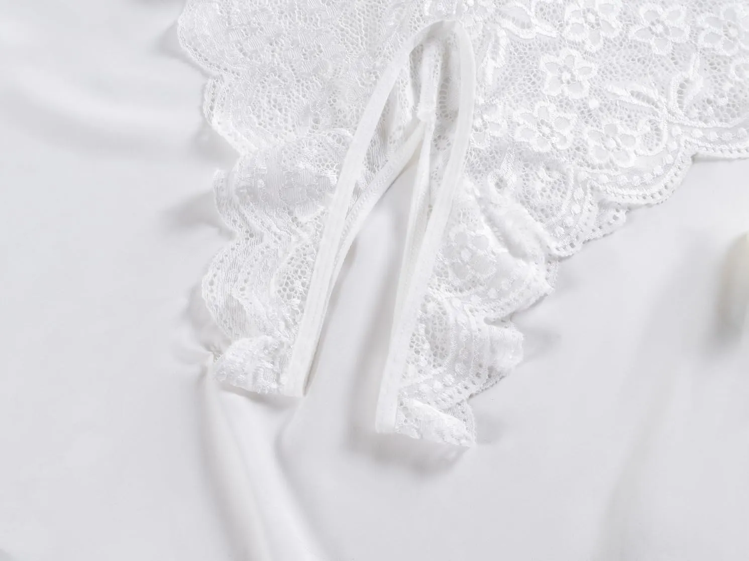 Women's Sexy Lace Bodysuit with Suspenders - Elegant and Alluring Lingerie
